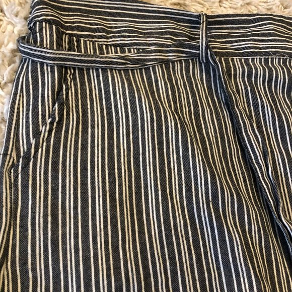 The Main Street Exchange Sz XXL Maxi Skirt Grey Pinstripe Comfort Waist Pockets - Picture 3 of 8